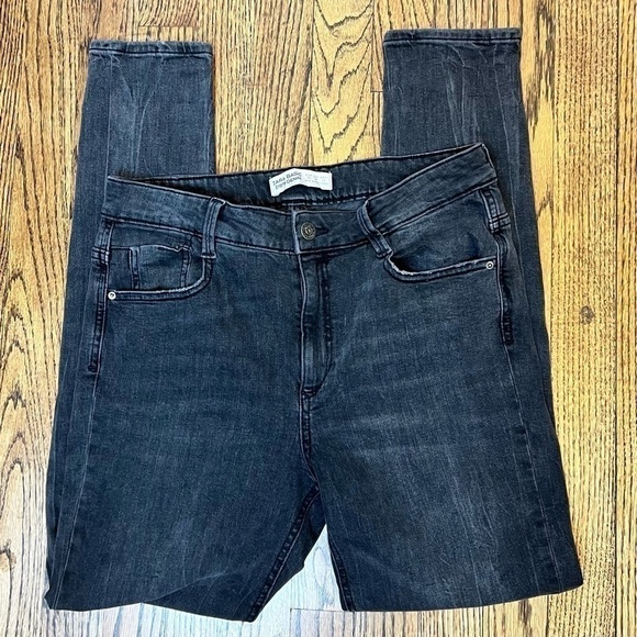 Zara Basic Z1975 Denim Women’s Black Skinny Mid Rise Jeans Pants Size 8 Faded - Picture 1 of 9